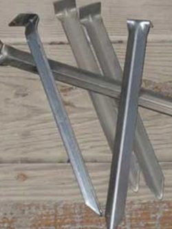 stakes